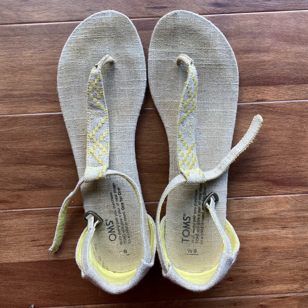 Toms T-strap woven sandals
